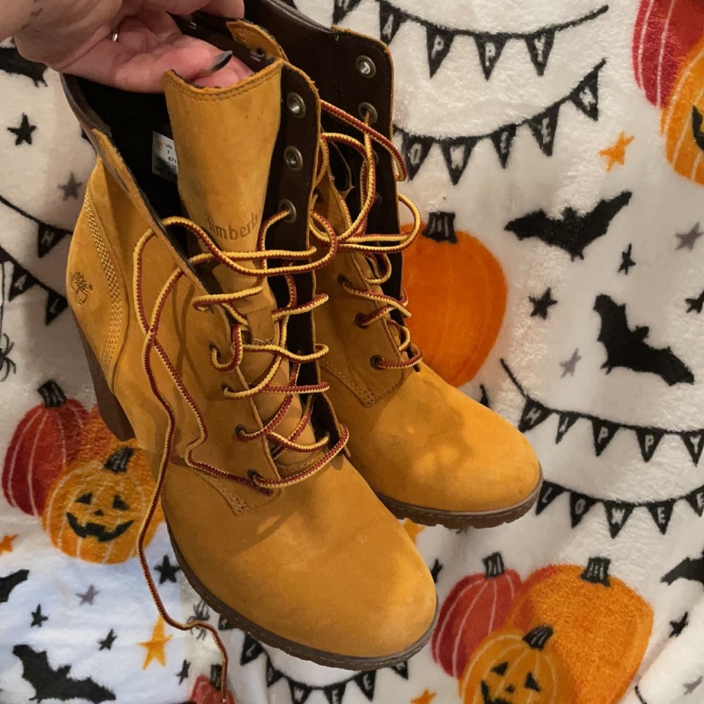 Timberland heels perfect for fall - Picture 5 of 5